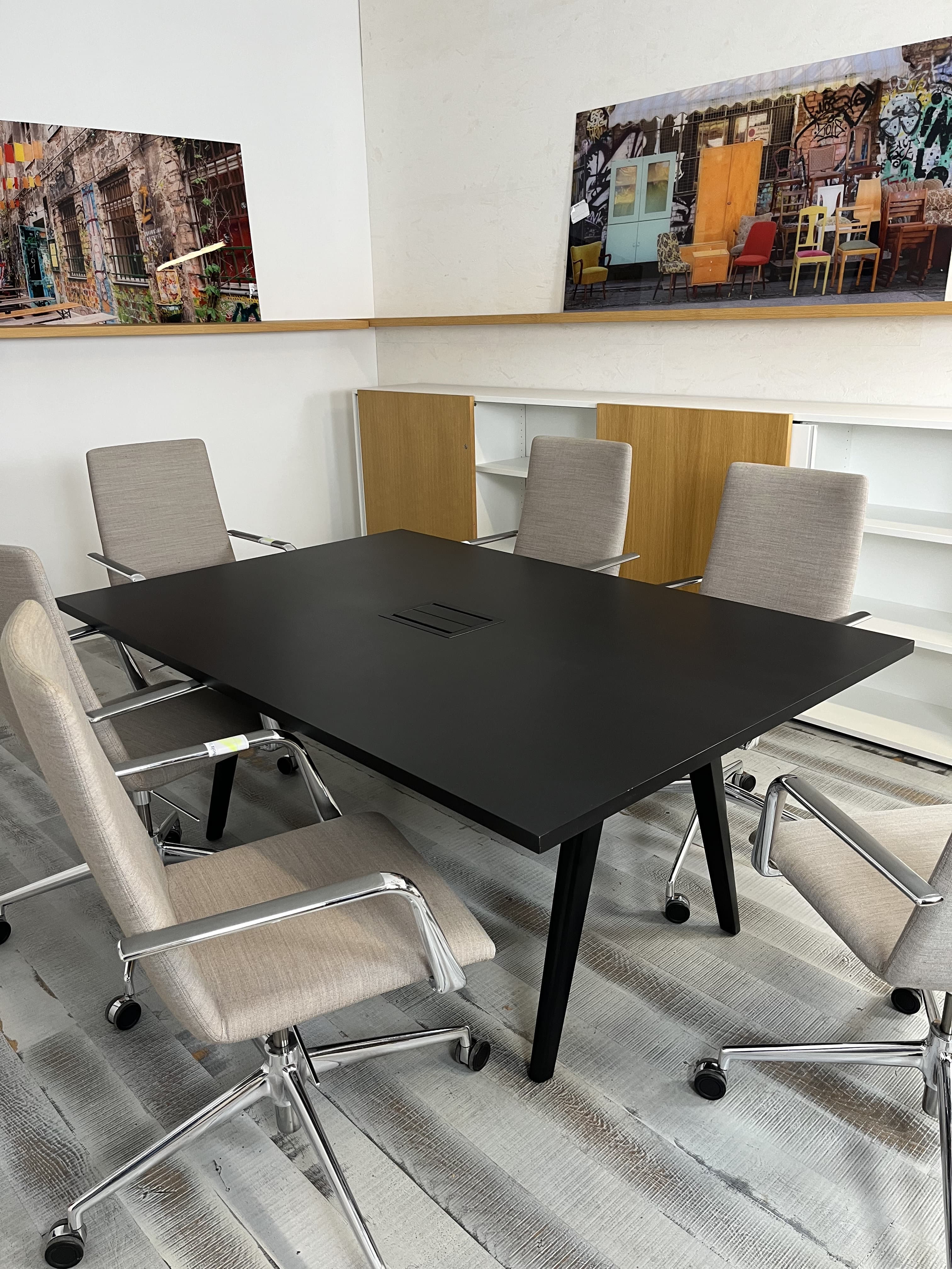 1 Thonet Konferenztisch – Bild 1